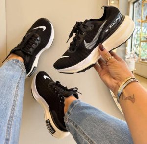 Nike zoomx preto