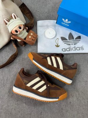 Adidas SL marrom